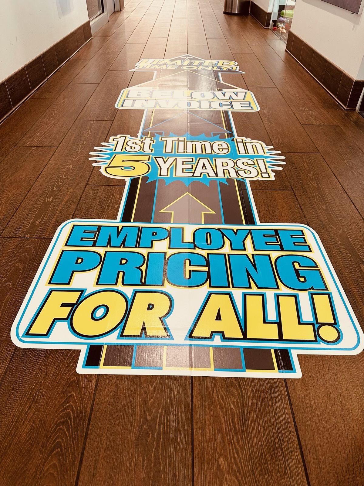 Floor graphics